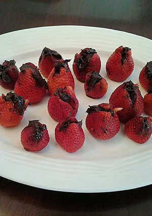 A picture of Chocolate Filled Truffle Strawberry's.