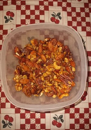 A picture of Honey Roasted Nuts.