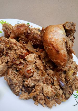 A picture of Overleft chicken in egg sauce.