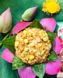 Cơm hấp lá sen chay