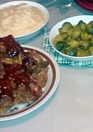 A picture of Bri's outstanding meatloaf.