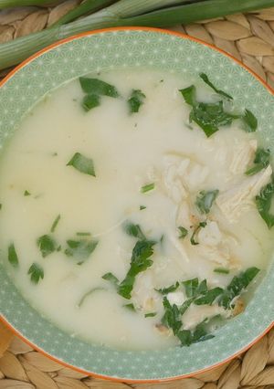 Фото Куриный суп с плавленым сыром.