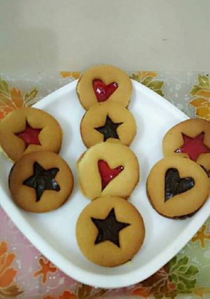 A picture of Custard cookies.