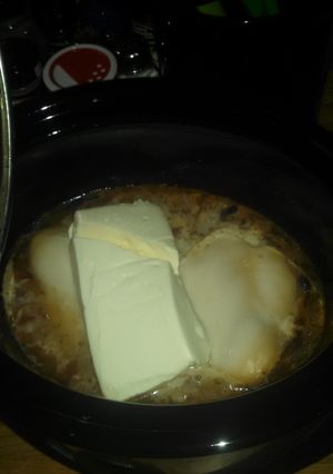 A picture of Crock pot chicken chili.