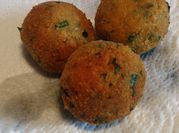 Una foto de falafel en licuadora