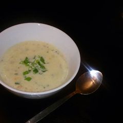 A picture of Shrimp and bacon chowder.