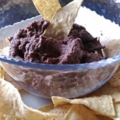 A picture of Healthy Black Bean And Garlic Dip.