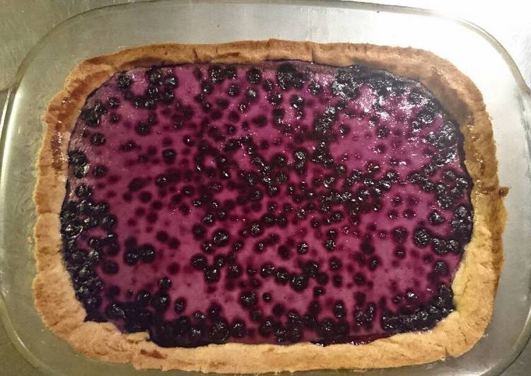 Mustikkapiirakka (tarta de arándanos finlandesa)