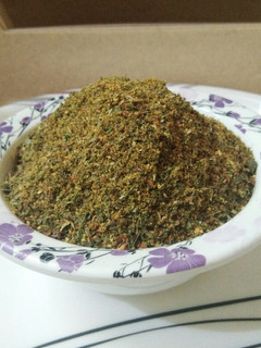 கறிவேப்பிலை பூண்டு பொடி (Karuveppilai poondu podi recipe in tamil) செய்முறை முக்கிய புகைப்படம்