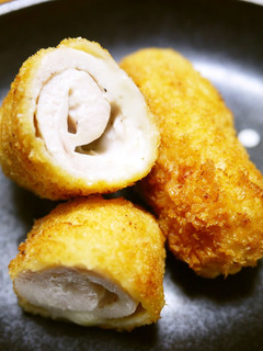 A picture of Crispy Cheese & Chicken Tender Cutlets.