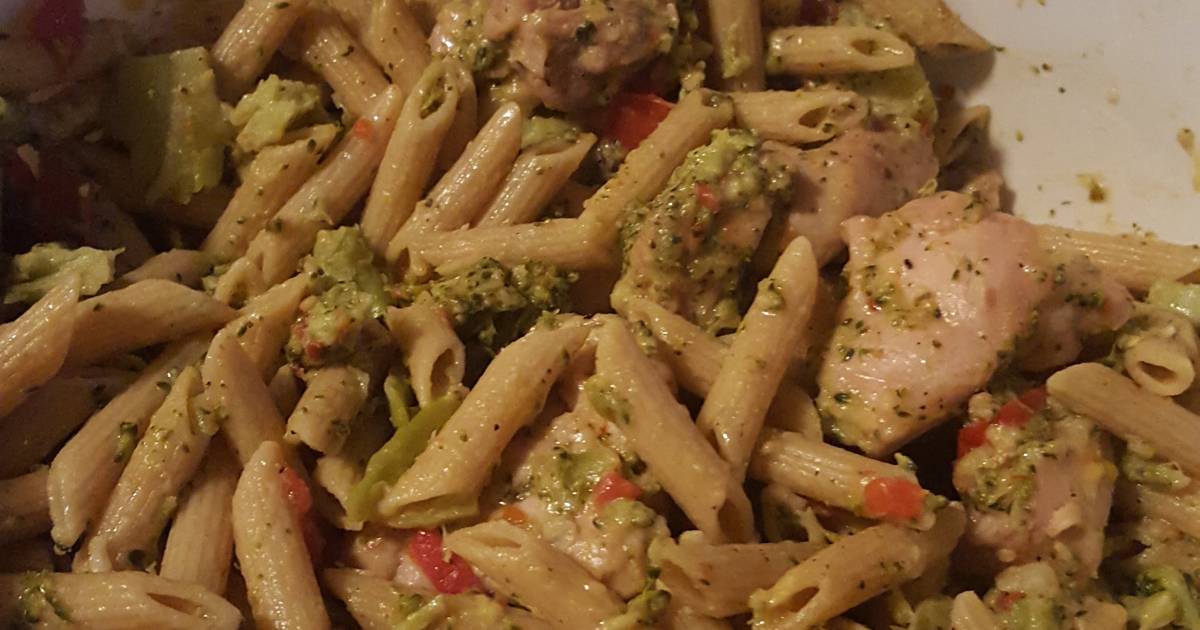 Broccoli and Chicken Penne Pasta Recipe by ChelseaTrenise - Cookpad