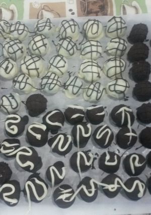 A picture of Oreo Balls.