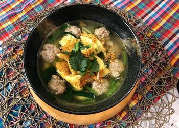 Ready to Serve  Thai Omelette Soup How To Make A Delicious Soup in few minutes  ThaiChef Food Delicious Steady