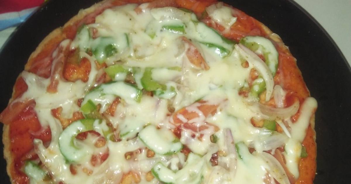 Krishna Hiral Bodar દ્વારા રેસીપી વેજ ચીઝ પિઝા (veg.cheese pizza Recipe in Gujarati) કૂકપૅડ