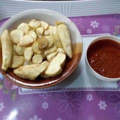 A picture of Fried sweet potatoes.