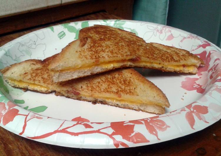 Grilled cheese and bacon sandwich