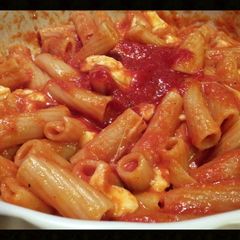 A picture of AMIEs PASTA alle mozzarella.