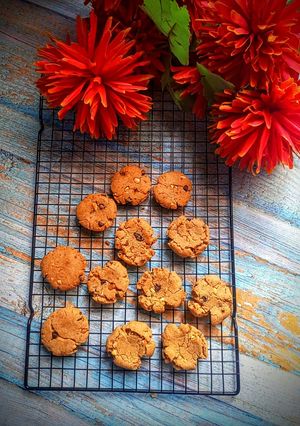 A picture of Peanut butter choco chips cookies.