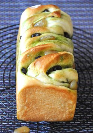 A picture of Twisted Soy Milk Bread with Amanatto (Candied Beans) and Green Tea.