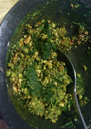 A picture of Beautiful basil pesto.