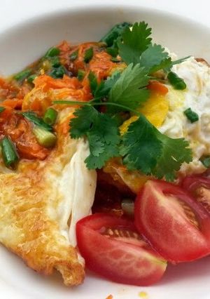 A picture of Fried Egg With Sweet And Spicy Carrot.