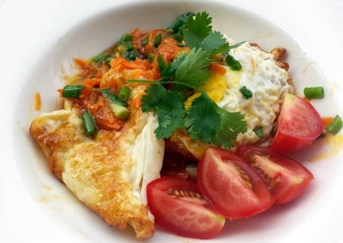 Fried Egg With Sweet And Spicy Carrot
