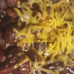 A picture of 5 alarm chili.