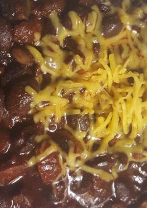 A picture of 5 alarm chili.