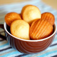 A picture of Mini Madeleines.