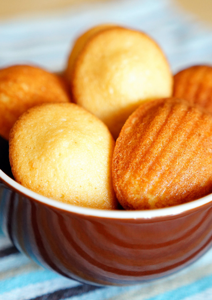 A picture of Mini Madeleines.