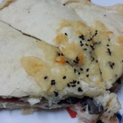 A picture of Turkishe Pie.