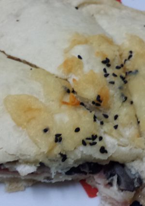 A picture of Turkishe Pie.