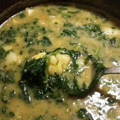A picture of Spicy potato & spinach soup.