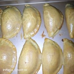 A picture of Yummy meat pie.