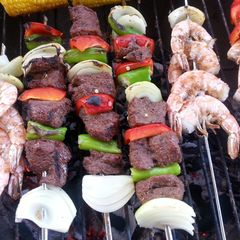 Cube steak and shrimp barbecue kebab A picture of Cube steak and shrimp barbecue kebab.