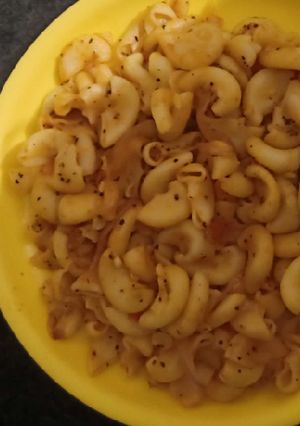 A picture of Healthy lehsuniya kalimirch macroni.
