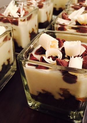 A picture of Trifle Shots.