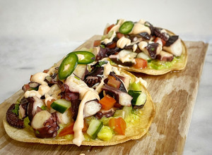 Una foto de Tostadas de ceviche de pulpo