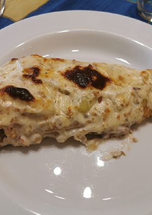 Foto principal de Bruixa amb salsa de pinya i ametlles