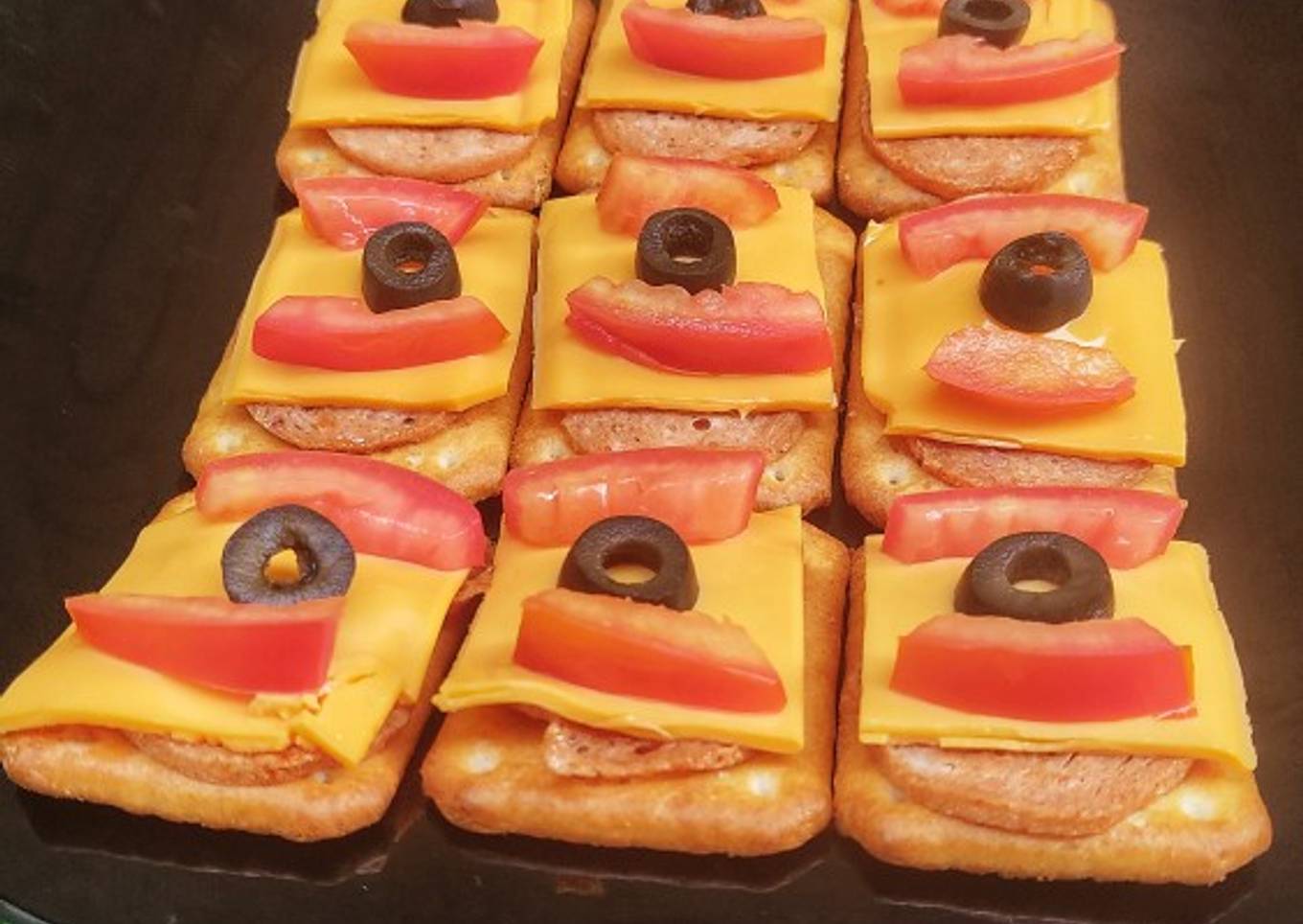 Pepperoni Crackers 😋
