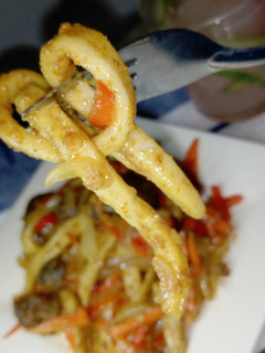A picture of Stir fry egg noodles.