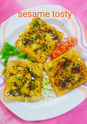 સીસેમમ ટોસ્ટી (Sesame Toasty Recipe In Gujarati) રેસીપી મુખ્ય ફોટો