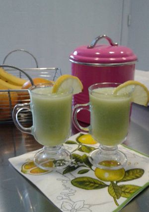 Una foto de Smoothie de melón, limón y jengibre
