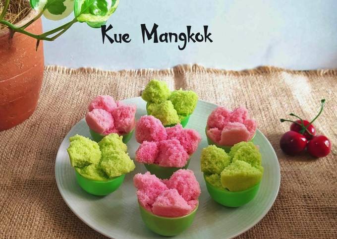 Kue Mangkok Mekar