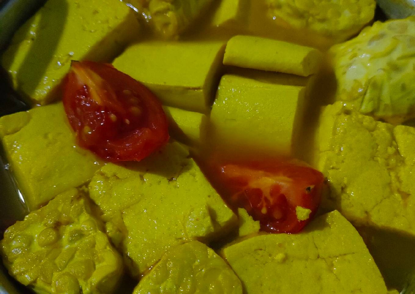 Asem-asem ikan bandeng dan tahu tempe