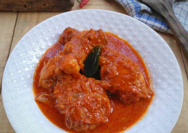 Kari ayam merah ala Thai