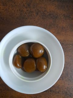 સૂંઠ અને ગંઠોડા ની ગોળી (Sunth Ganthoda Goli Recipe In Gujarati) રેસીપી મુખ્ય ફોટો