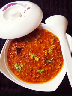 ફણગાવેલા મઠ નું શાક (Fangavela Moth Beans Shak Recipe In Gujarati) રેસીપી મુખ્ય ફોટો