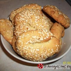 A picture of Ladokouloura (olive oil cookies) from Skala, Lakonia.