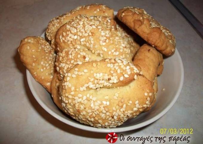 Recipe of Speedy Ladokouloura (olive oil cookies) from Skala, Lakonia